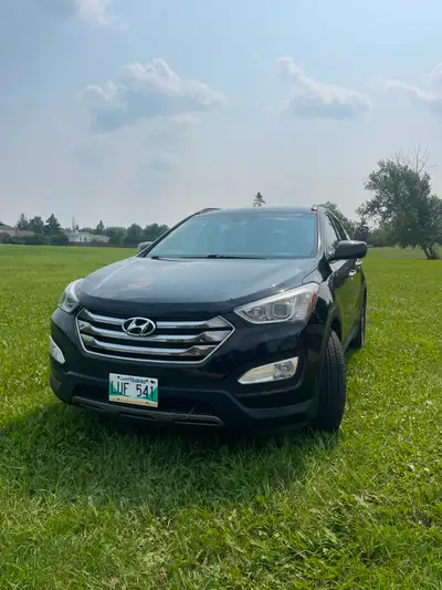 Well-maintained 2016 Hyundai Santa Fe Sport Premium AWD with BRAND NEW ENGINE (only 26,000 KM). Fres...