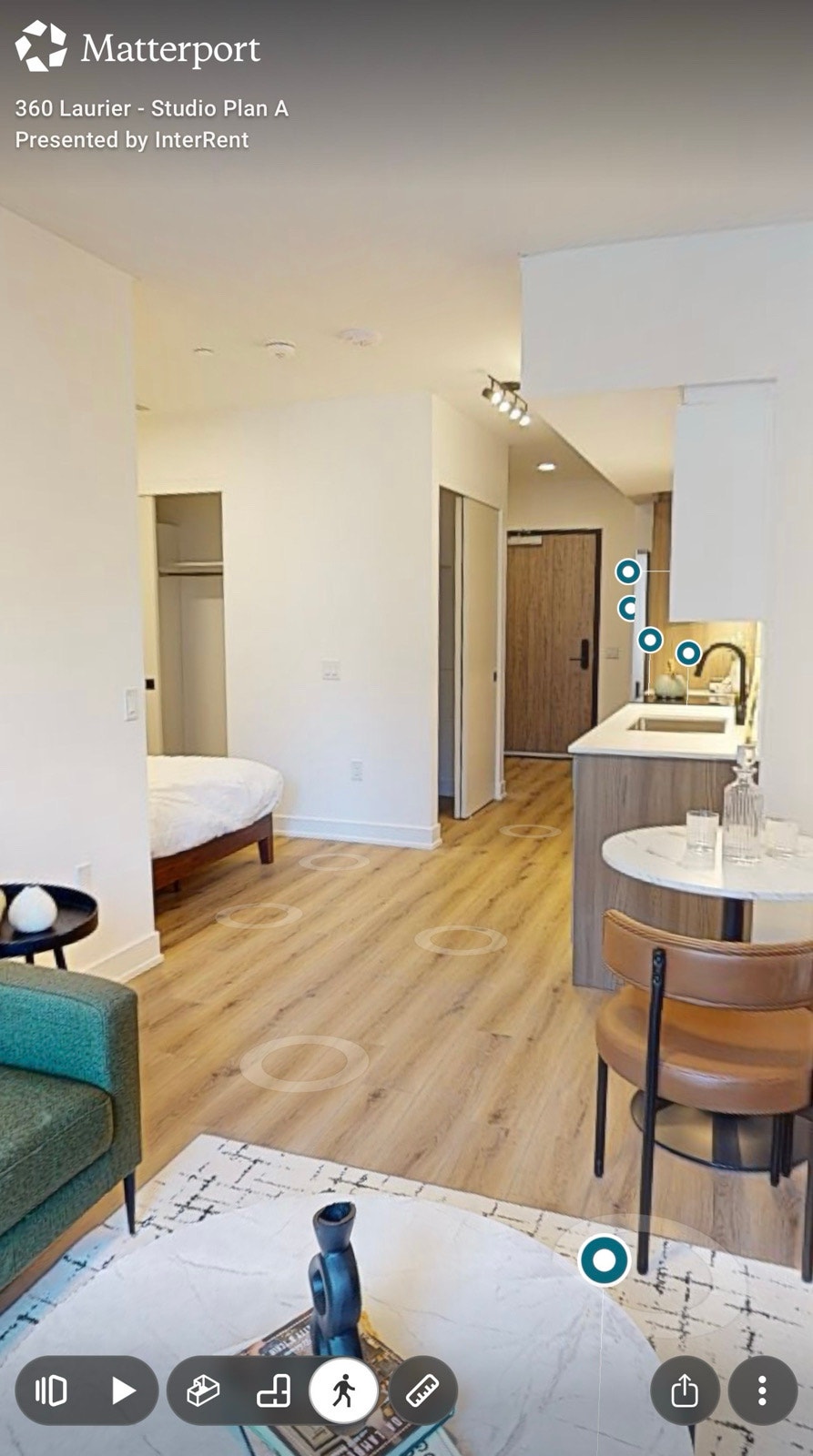 LEASE TRANSFER $1999 STUDIO DOWNTOWN OTTAWA NOV 1 2