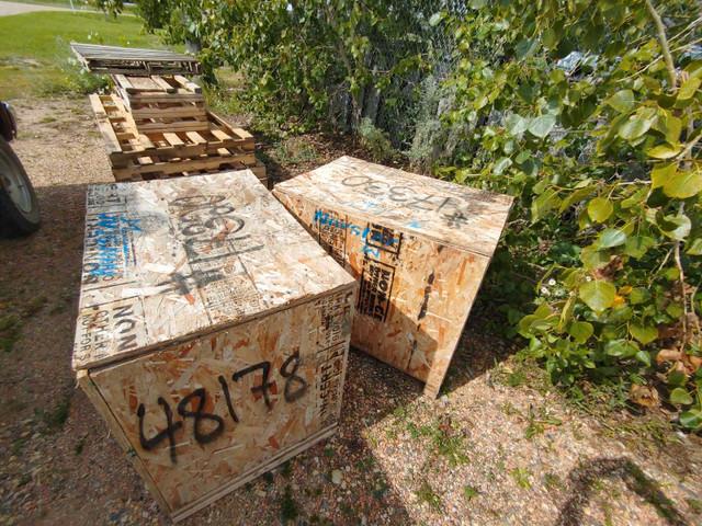 Wooden Boxes in Other in Moose Jaw - Image 2