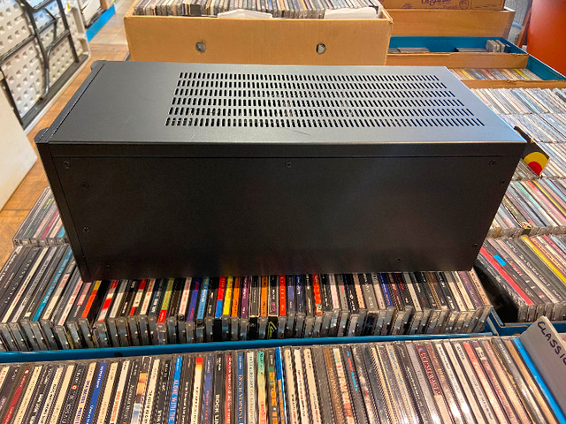 Emotiva XPA HC-1 High Current Monoblock Amplifier in Pro Audio & Recording Equipment in Chatham-Kent - Image 3