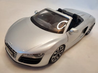 1:18 Diecast Kyosho 2010 Audi R8 Spider 5.2 FSI V10 Silver NB