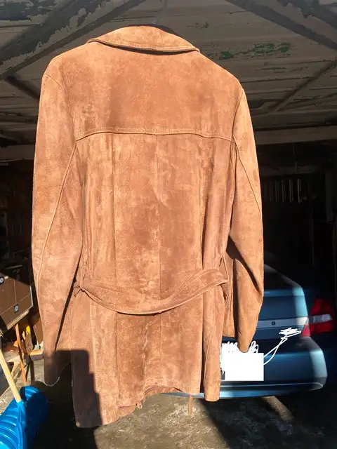 Vintage 70s Brown Suede Field Jacket Belted Safari Style Men's in Men's in City of Toronto - Image 3