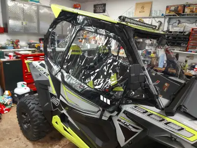 **2018 Polaris RZR S 900 EPS EFI 4x4** **VIN:** 3NSVBE872JH219322 - Showroom condition, like new - L...