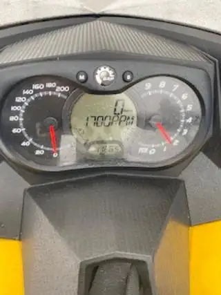 2010 SKIDOO MX-Z 800-R ADRENALINE 1124 ACTUAL KILOMETERS VERIFIED GET YOUR MACHINE AS THERE IS VERY...