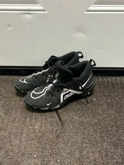 Football/Soccer Cleats, View more