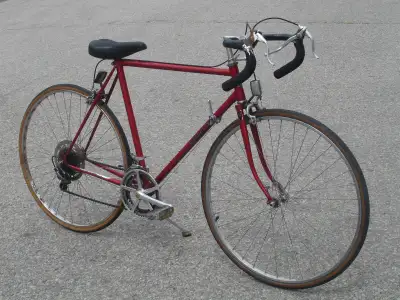 IT'S ALL VINTAGE 23" XLG FRAME 27" SUTEKI 10SPD ROAD RACER BIKE!, View more