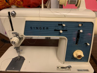 Machine à coudre VINTAGE -Singer Model 638