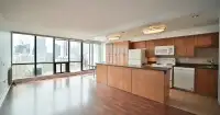 Attention! Rent Huge 2 Bedroom Downtown Toronto Condo w/Parking