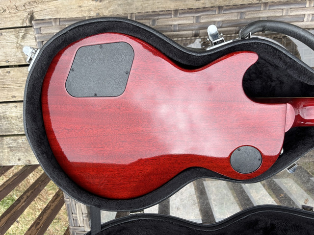 GIBSON LES PAUL SPECIAL PREMIUM LTD EDITION in Guitars in Markham / York Region - Image 4