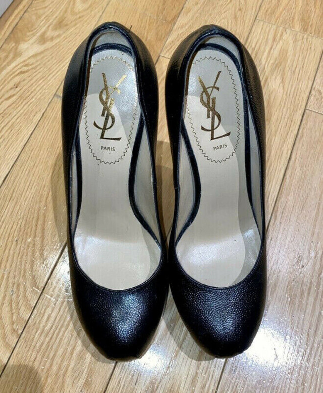 Yves Saint Laurent Black Pumps in Women's - Shoes in City of Toronto