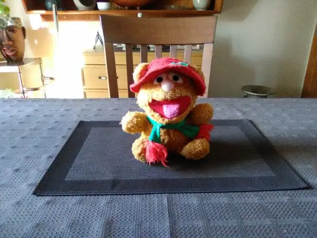 GLGL.   PELUCHE. OURS BABY FOZZIE BEAR.  VINTAGE 1987 in Arts & Collectibles in City of Montréal - Image 5