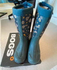 Size 2 Bogs winter boots