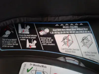 BRAND: GRACO EXCELLENT CONDITION CLICK! That's the sound of a secure install. The Graco® SnugRide® S...