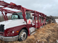 Freightliner 12 car hauler