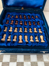VINTAGE CHESS SET, LUXURIOUS  CARRY CASE, ELEVATED STONE CHESS