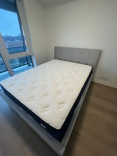 Structube queen size bed Royal ultimate mattress Used just for 8 months like new No Stain 3 layer co...