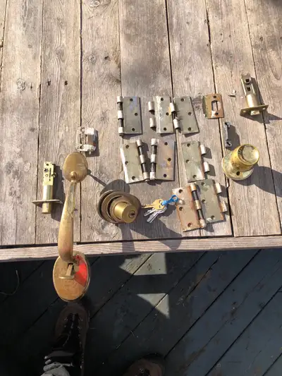 exterior locks + hinges + 4 keys, View more