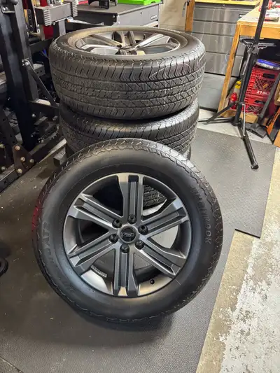 2025 Ford F150 wheels (4x) From Ford F159 Lariat TPMS included Bolt pattern: 6x135 (fits 2004 to 202...