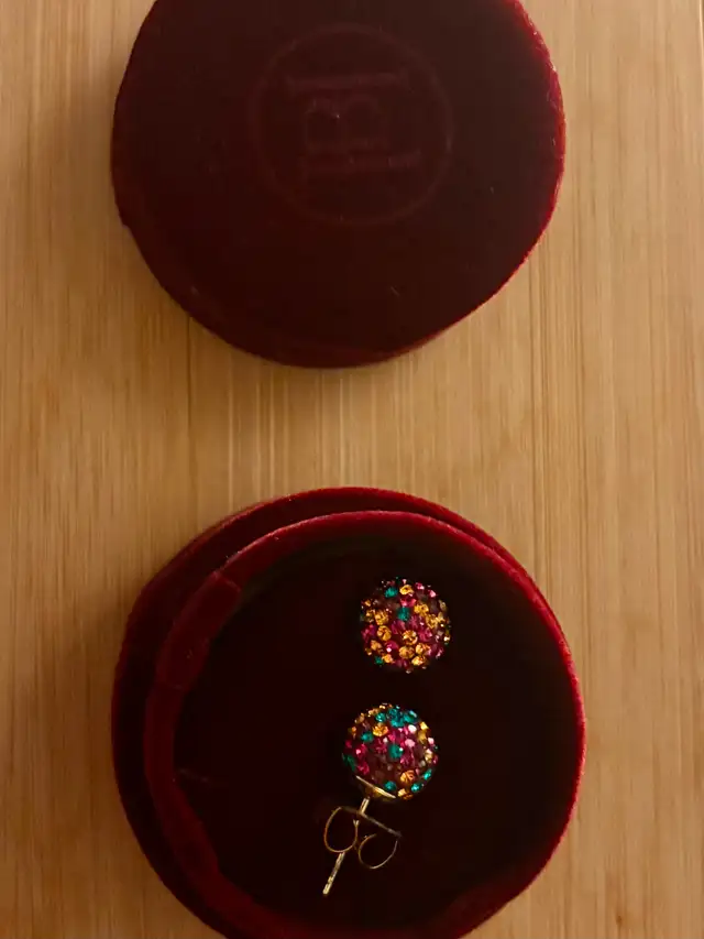 HillBerg&Berk stud earrings