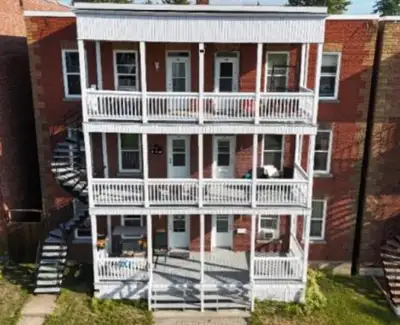 Beau 4 ½ lumineux à louer – Shawinigan Un mois gratuit Disponible dès juillet! Superbe logement 4 ½...