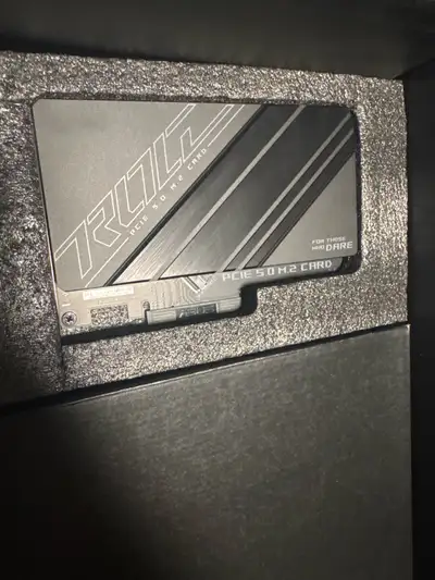 Here is a new Asus ROG PCIe 5.0 M.2 card. It supports the latest PCIe 5.0 NVMe SSDs, offering extrem...