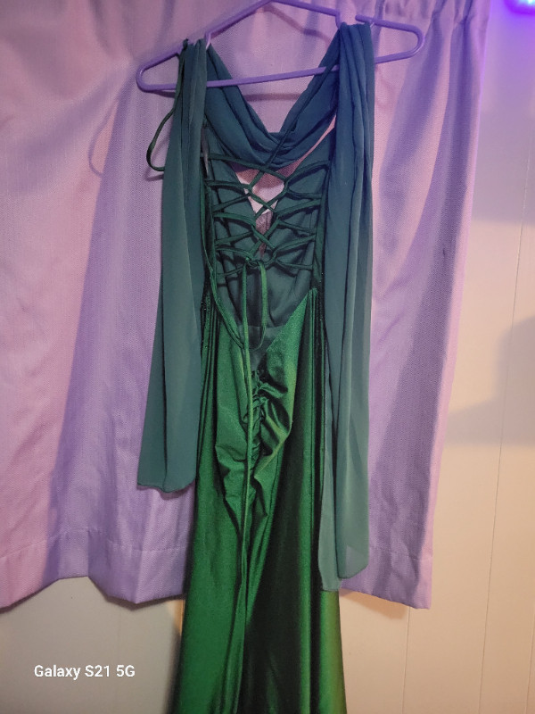 PROM DRESS in Women's - Dresses & Skirts in Hamilton - Image 3