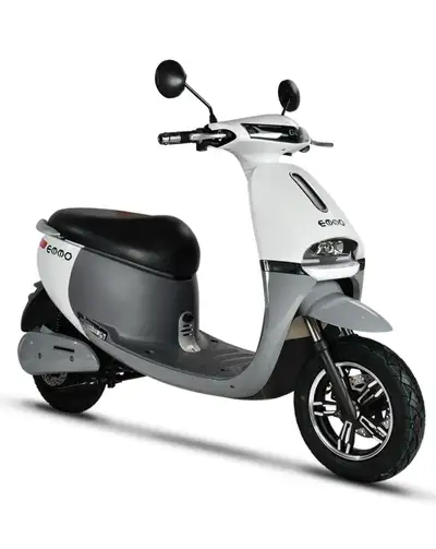 Just 2 months old. 350 km on it.