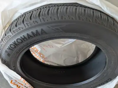 I am selling a set of Yokohama Geolandar CV tire, size 225/55R19. This tire is in like-new condition...