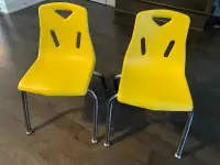 Chaise robuste enfant + chaise Cars gratuite