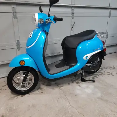 2016 honda giorno in excellent shape,bought for wife, but she has decided it not her thing, it 50c 4...