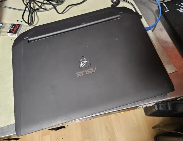 ASUS ROG G750JX Gaming Laptop – i7/ 16GB/ 500GB+2TB/ GTX/ WIN10 in Laptops in Calgary - Image 4