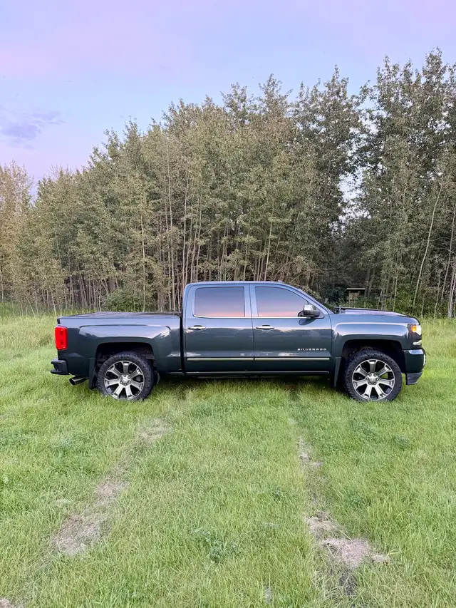2017 Chevy Silverado 1500 LTZ 602769834891683844