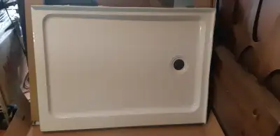 New Delta/Dreamline 34 x 48 shower pan, View more