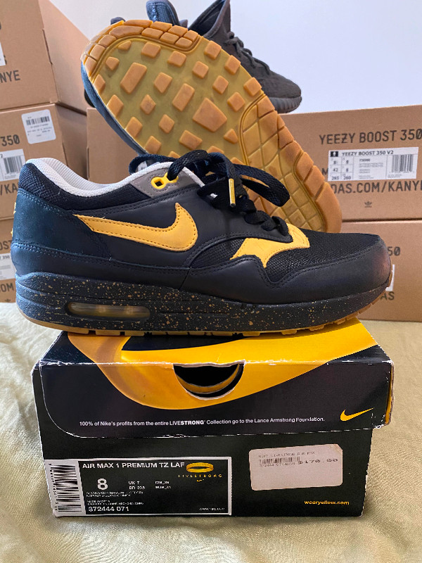 LIVESTRONG AIR MAX 1 - SIZE 8 in Men's Shoes in City of Toronto - Image 2