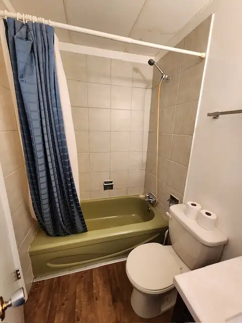 Swan Hills Homestead Motel- Nice Bachelor Apartments in Short Term Rentals in Edmonton - Image 8
