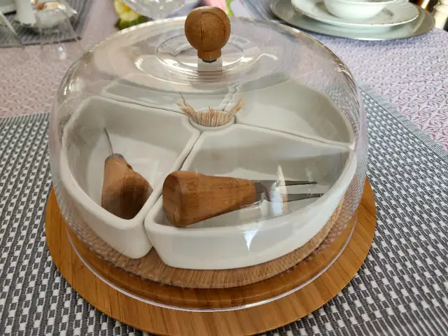 ensemble de services in Kitchen & Dining Wares in Edmundston - Image 3