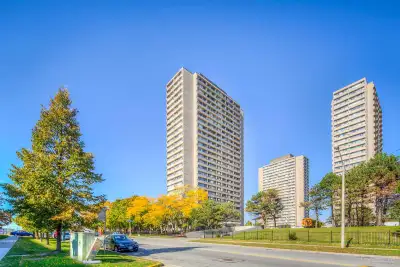 Room for rent in Glen Valley Condominiums Looking for male, Coed also welcome Available April 1st, 2...