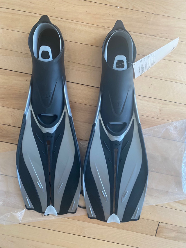 Tusa scuba split dive fins - FF-19  in Water Sports in City of Halifax - Image 3