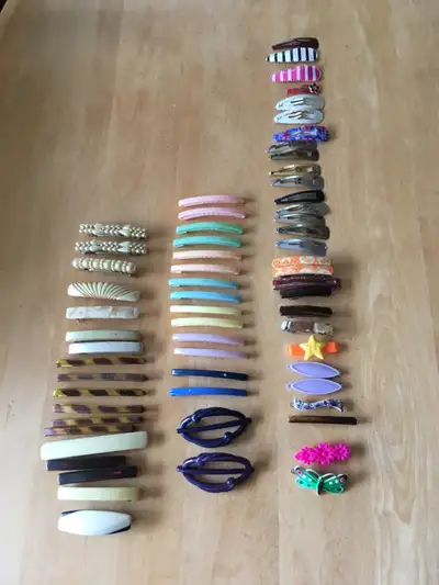 Accessoires pour cheveux (peuvent se vendre séparément), View more
