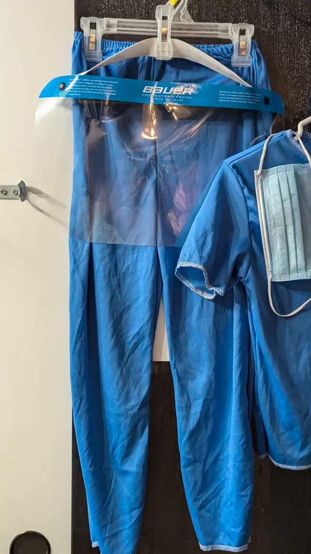 $15 Halloween Costume Doctor Unisex Medium 5/7 Years Old62864361755010122