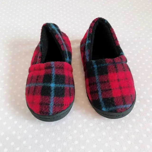 girls size 9 shoes in Kids & Youth in Markham / York Region - Image 4