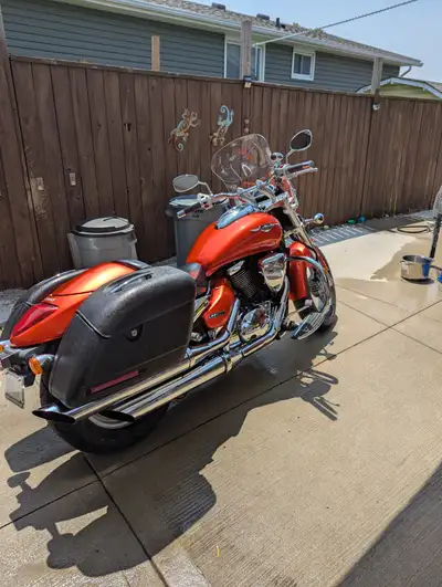 2010 Suzuki M50 800cc with 20,330km Burnt orange in colour, great ride, new tires, low km, has passe...