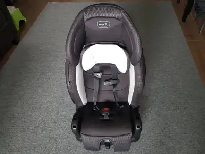 EVENFLO baby car seat, View more
