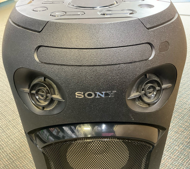 Sony Bluetooth Party Speaker  in Speakers in North Bay - Image 2