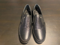 Men’s leather shoes. Size 7
