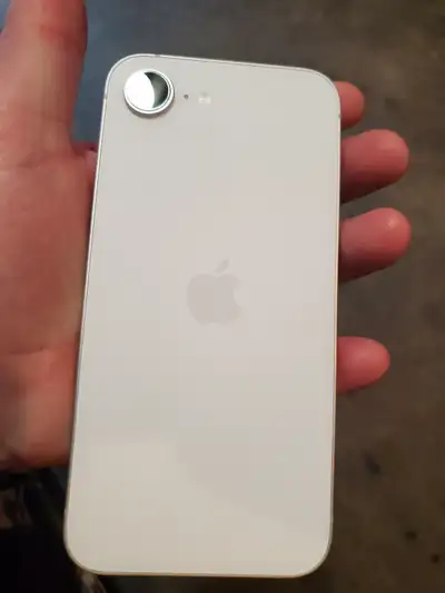 Selling iPhone 16e 600$, View more