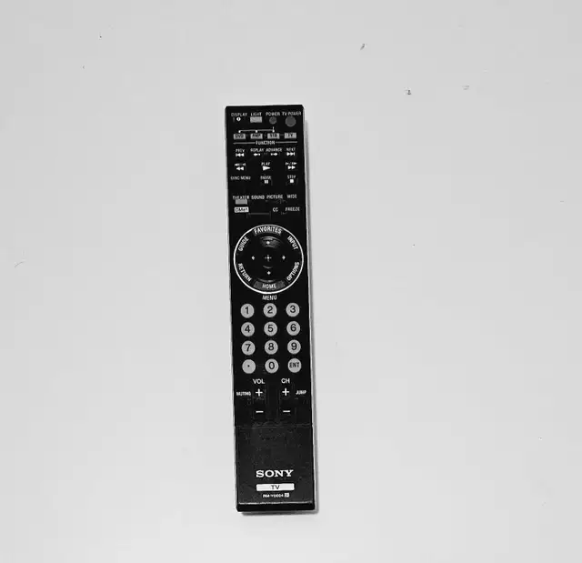 SONY TV 46" KDL-46EX700 in TVs in City of Toronto - Image 5