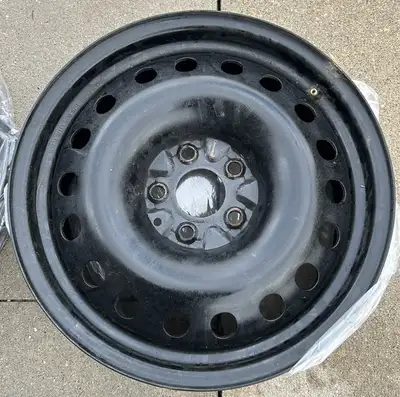 Fits many brands: Hyundai, Honda, Toyota, Ford 17 inches, 5x114.3 bolt pattern, 67.1mm center bore T...