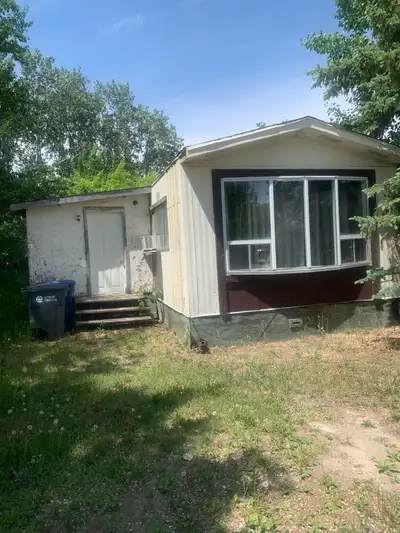 14’x72’ with attached 12’x12’ porch. 2 bedroom, 1 bathroom, comes with or without all furniture pict...