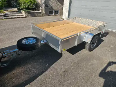 Remorque en aluminium 2025 5 X 8 Dompeur Essieu 2550 livres galvanisé Pneu de secours Plancher en bo...